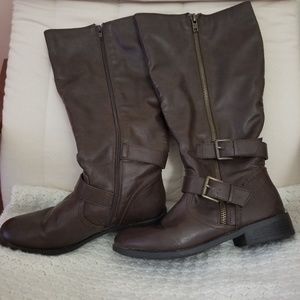 Brown faux leather wide calf Lane Bryant boots sz9